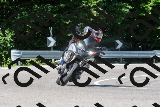 20250629103242-R01_8671_r1