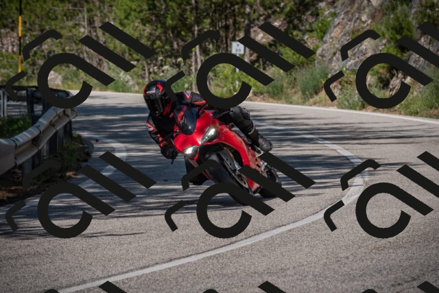 20250706101222-_5007835_am_