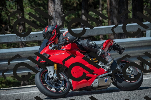 20250706101223-_5007836_am_