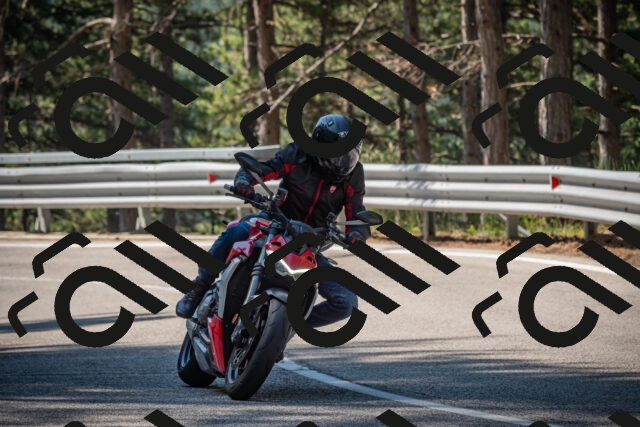 20250706101852-_5007854_am_