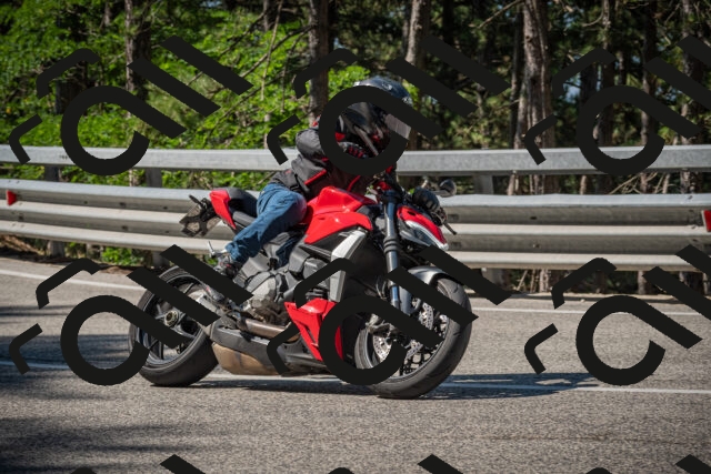 20250706101853-_5007855_am_