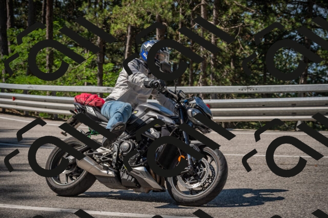 20250706102114-_5007871_am_