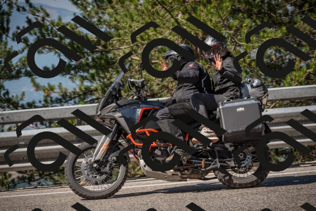 20250706102131-_5007876_am_