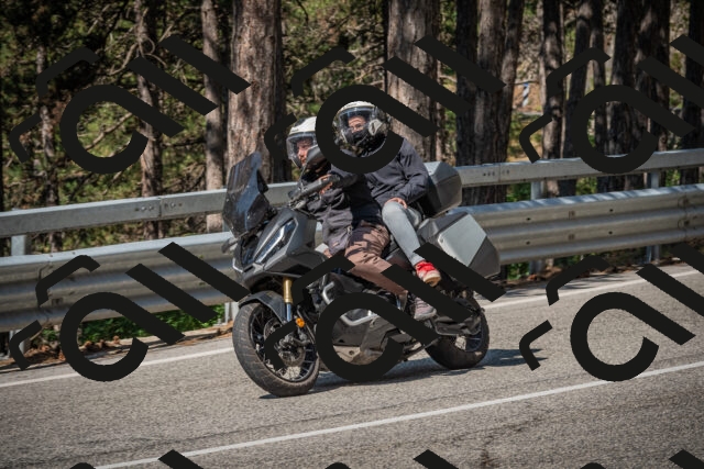 20250706102141-_5007880_am_