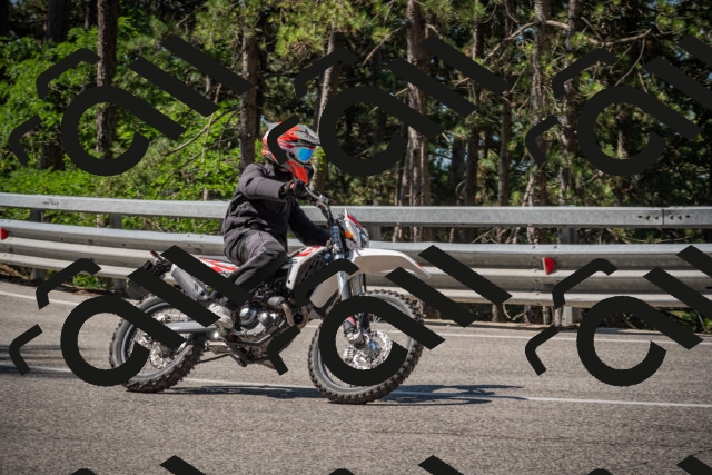 20250706102341-_5007897_am_