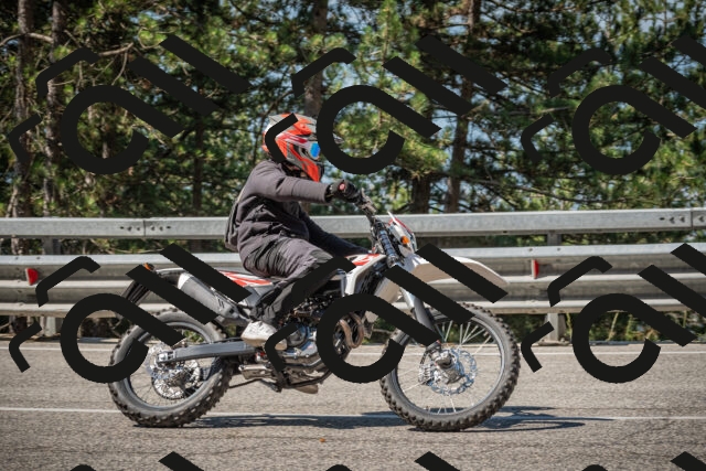 20250706102341-_5007898_am_