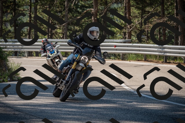 20250706102612-_5007912_am_