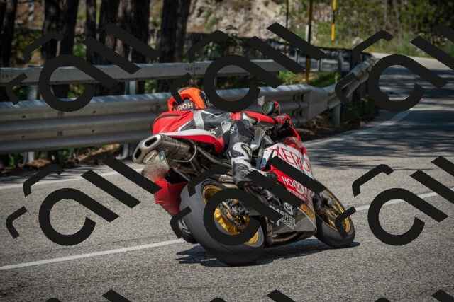 20250706102836-_5007940_am_