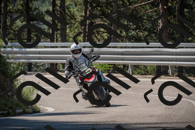 20250706103220-_5007953_am_