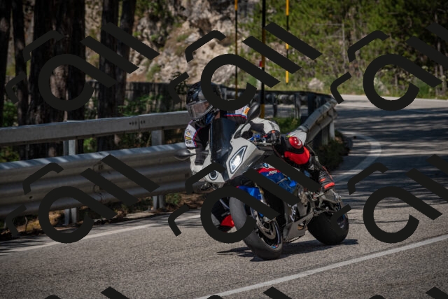 20250706103324-_5007977_am_