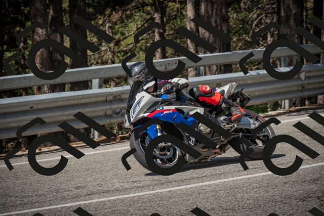 20250706103325-_5007978_am_