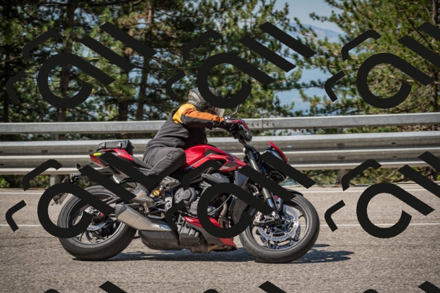 20250706103606-_5008011_am_