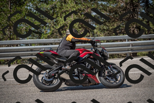 20250706103606-_5008012_am_