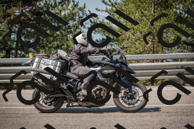 20250706104122-_5008025_am_