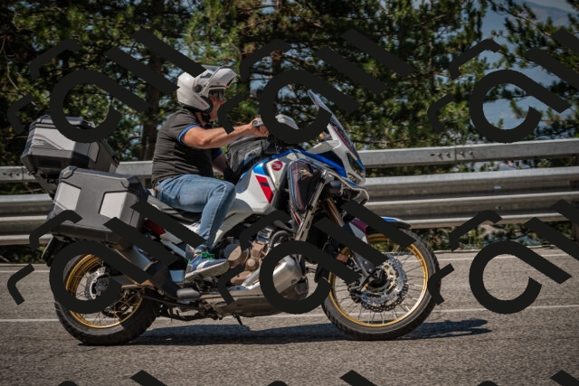 20250706104135-_5008035_am_