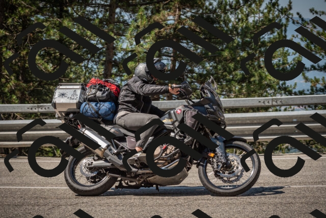 20250706104145-_5008046_am_