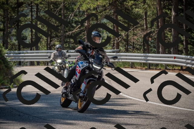 20250706104220-_5008050_am_