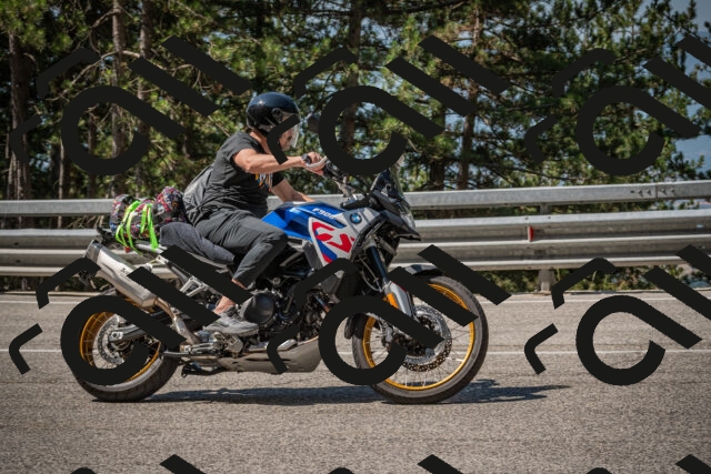 20250706104221-_5008053_am_