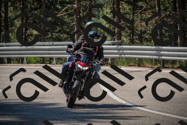 20250706104231-_5008057_am_