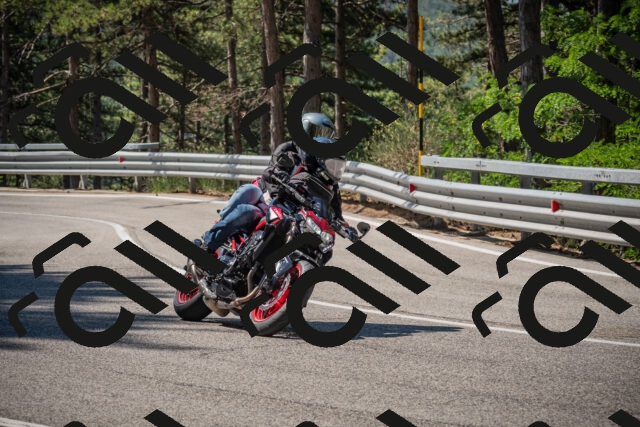 20250706104232-_5008058_am_