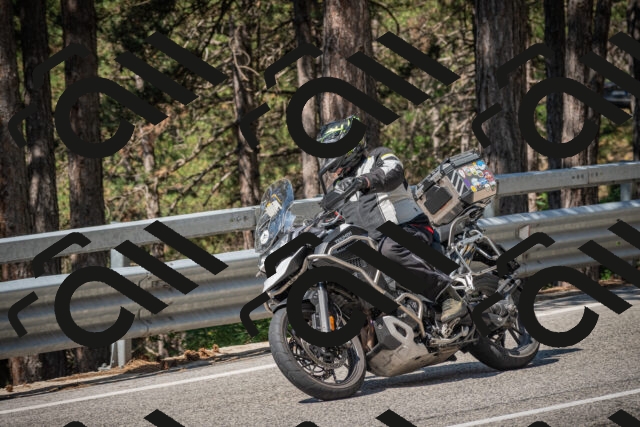 20250706104447-_5008085_am_