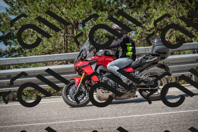 20250706104451-_5008092_am_