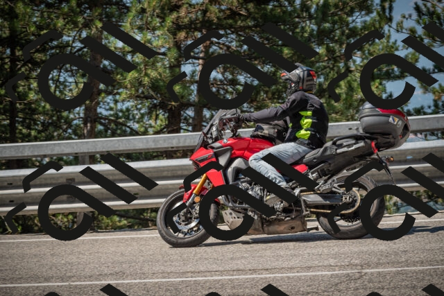 20250706104451-_5008093_am_