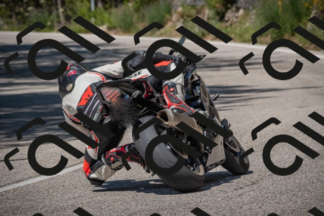 20250706104731-_5008115_am_