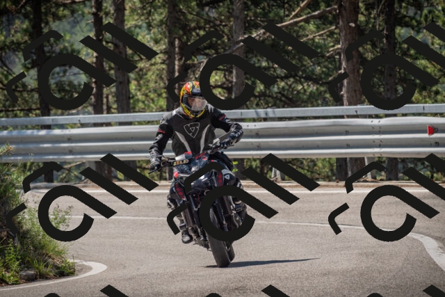 20250706104744-_5008118_am_