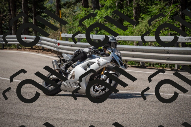 20250706104831-_5008143_am_