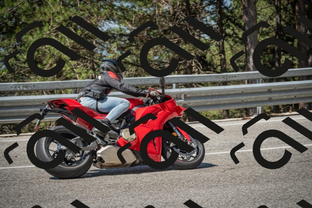 20250706104900-_5008154_am_