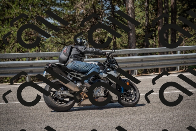 20250706105352-_5008193_am_