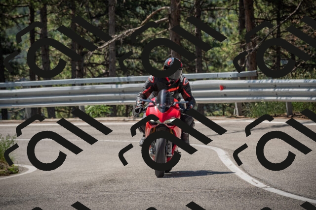 20250706111254-_5008280_am_