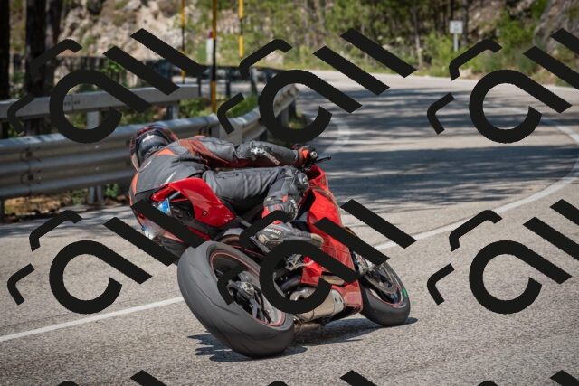 20250706111256-_5008284_am_