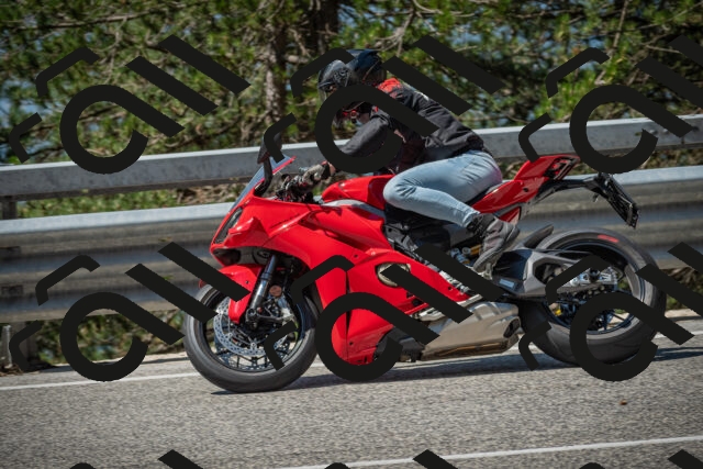 20250706111354-_5008318_am_