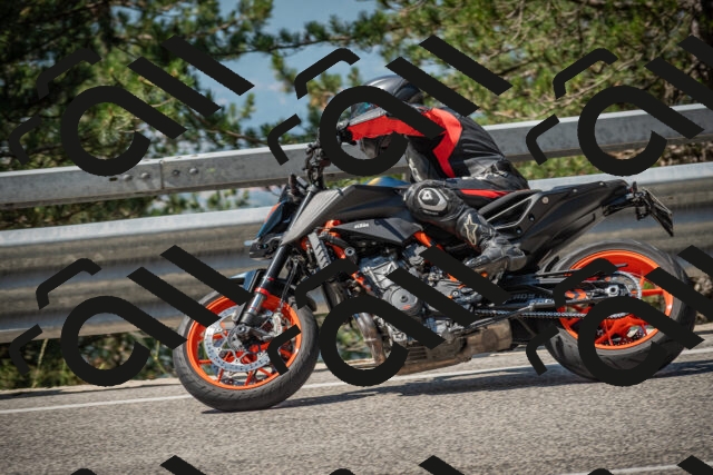 20250706111433-_5008324_am_