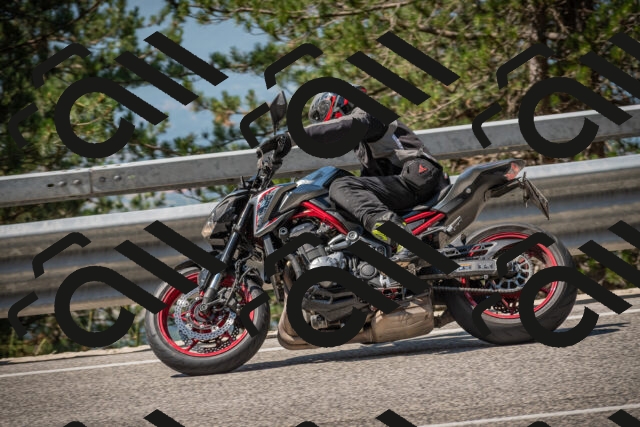 20250706111434-_5008326_am_