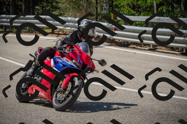 20250706111627-_5008330_am_