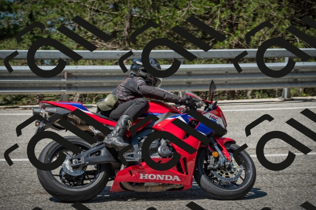 20250706111628-_5008332_am_