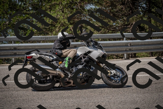 20250706111720-_5008354_am_