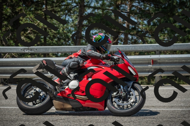 20250706111725-_5008357_am_