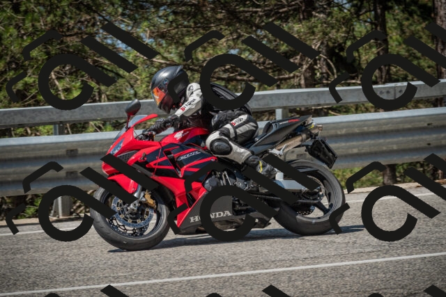 20250706111820-_5008382_am_