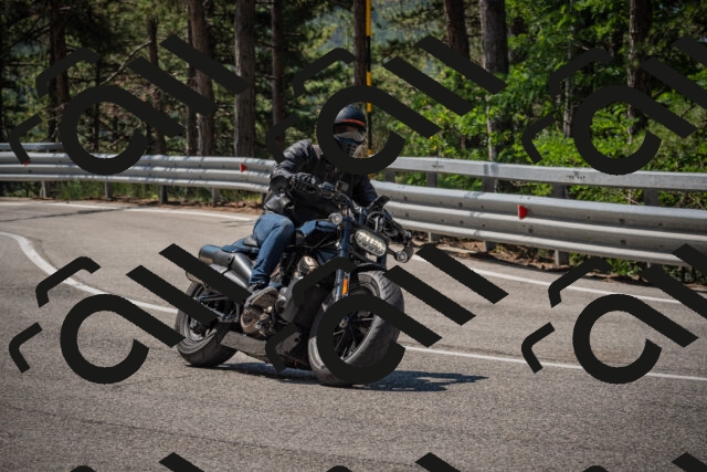 20250706111847-_5008389_am_