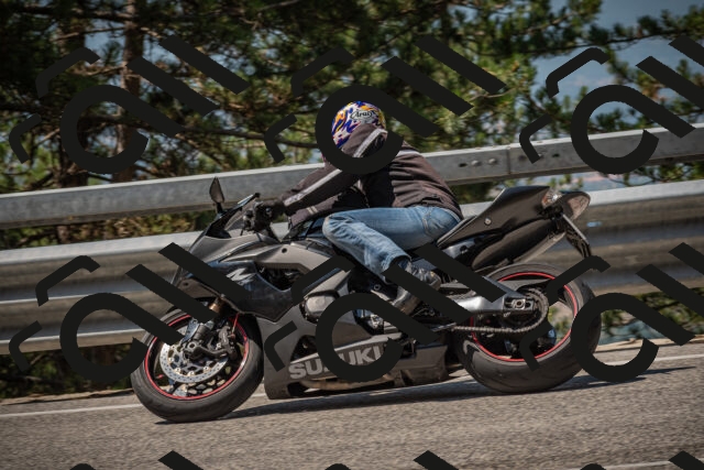 20250706112252-_5008412_am_