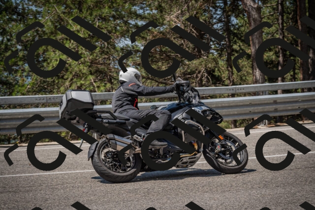 20250706112340-_5008436_am_