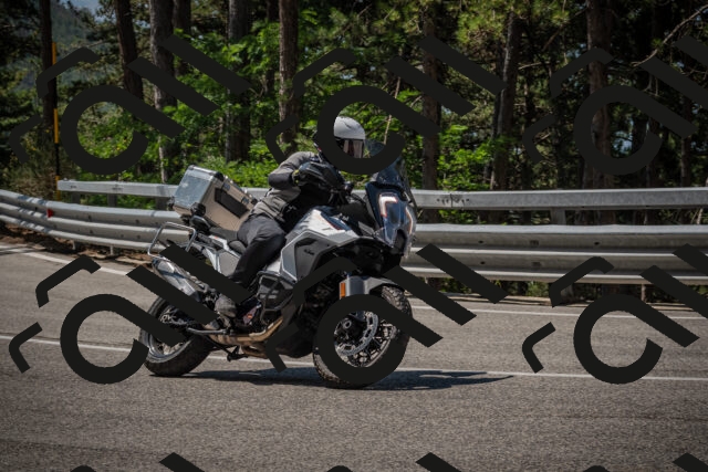 20250706112407-_5008456_am_