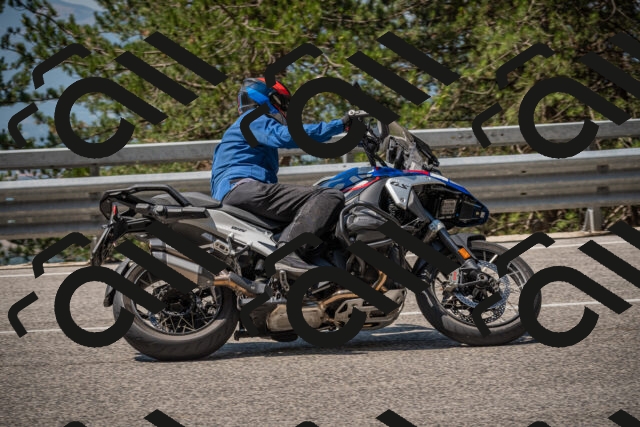 20250706112728-_5008492_am_