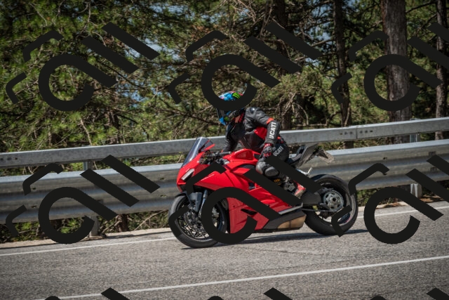 20250706114017-_5008632_am_