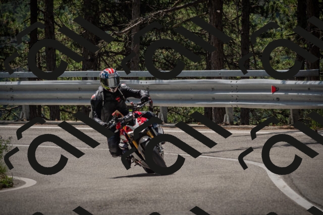 20250706114636-_5008680_am_