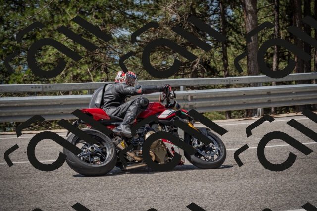 20250706114639-_5008686_am_